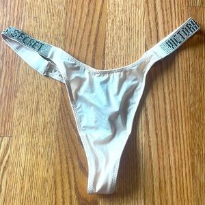 Victoria’s Secret shine strap thong